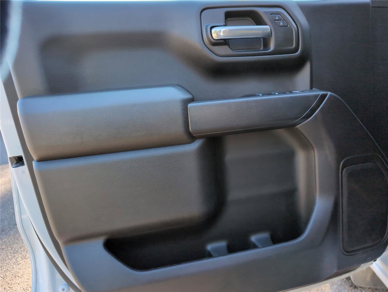 Certified 2025 Chevrolet Silverado 1500 W/T w/ WT Value Package image 12