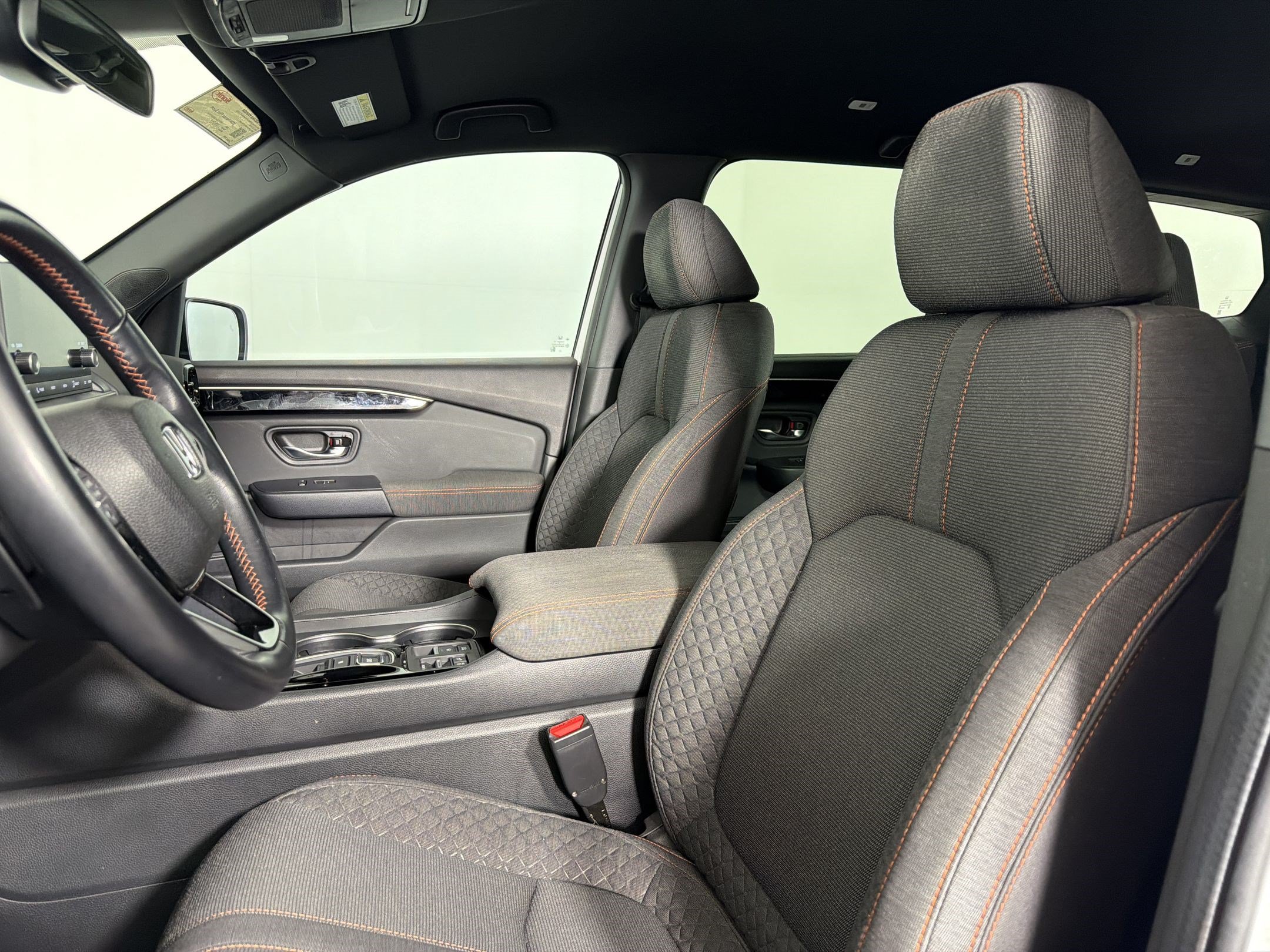 Used 2024 Honda Pilot Sport image 4