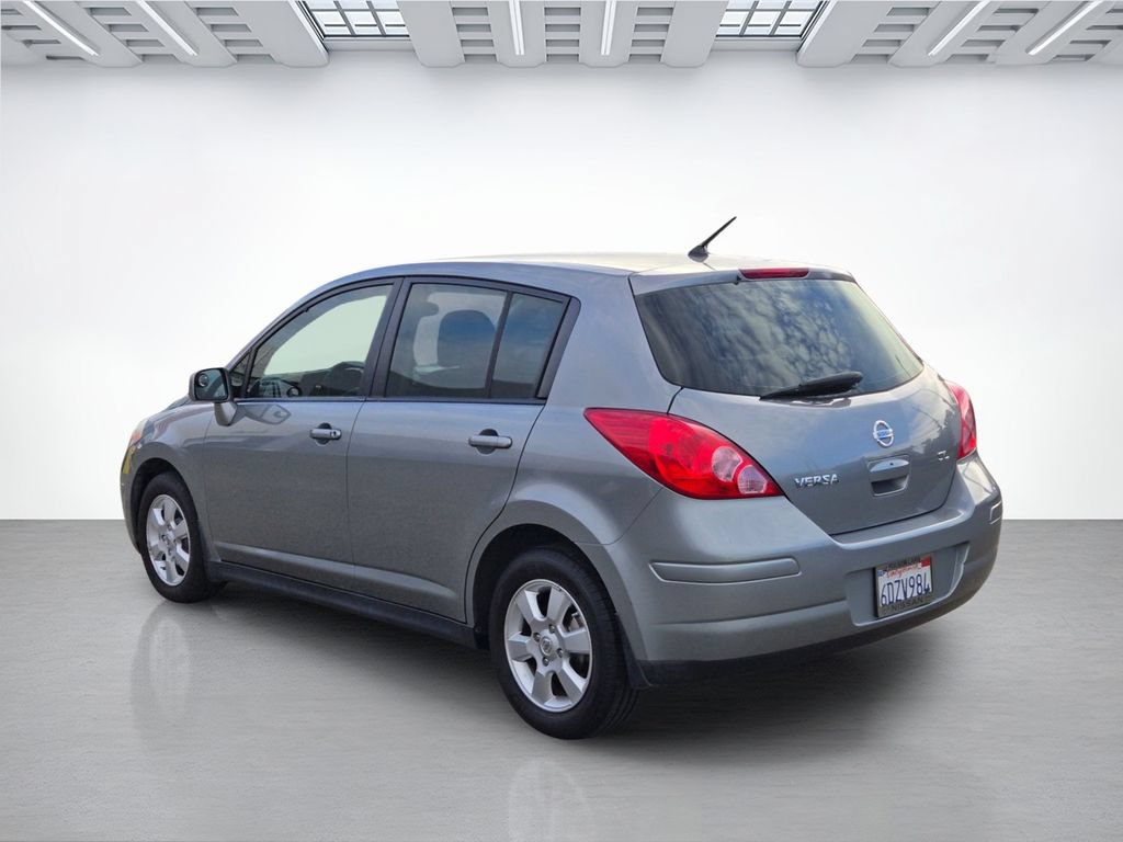 Used 2009 Nissan Versa Hatchback w/ Convenience Pkg FWD image 6