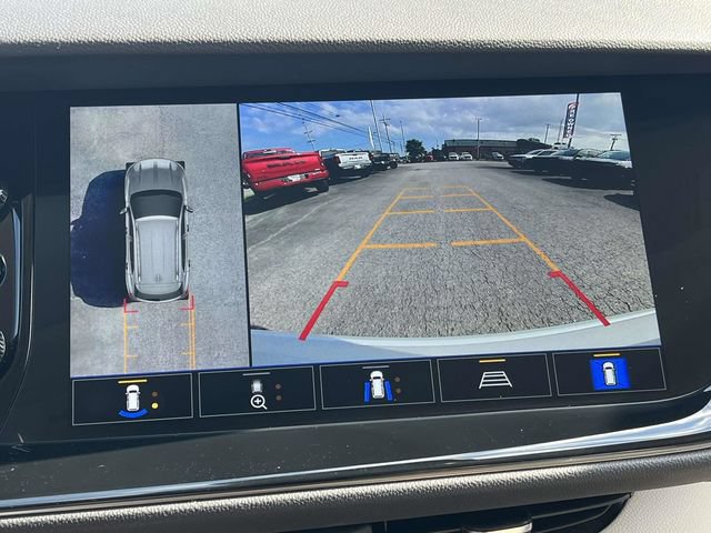 Used 2023 Buick Envision Avenir AWD/4WD image 32