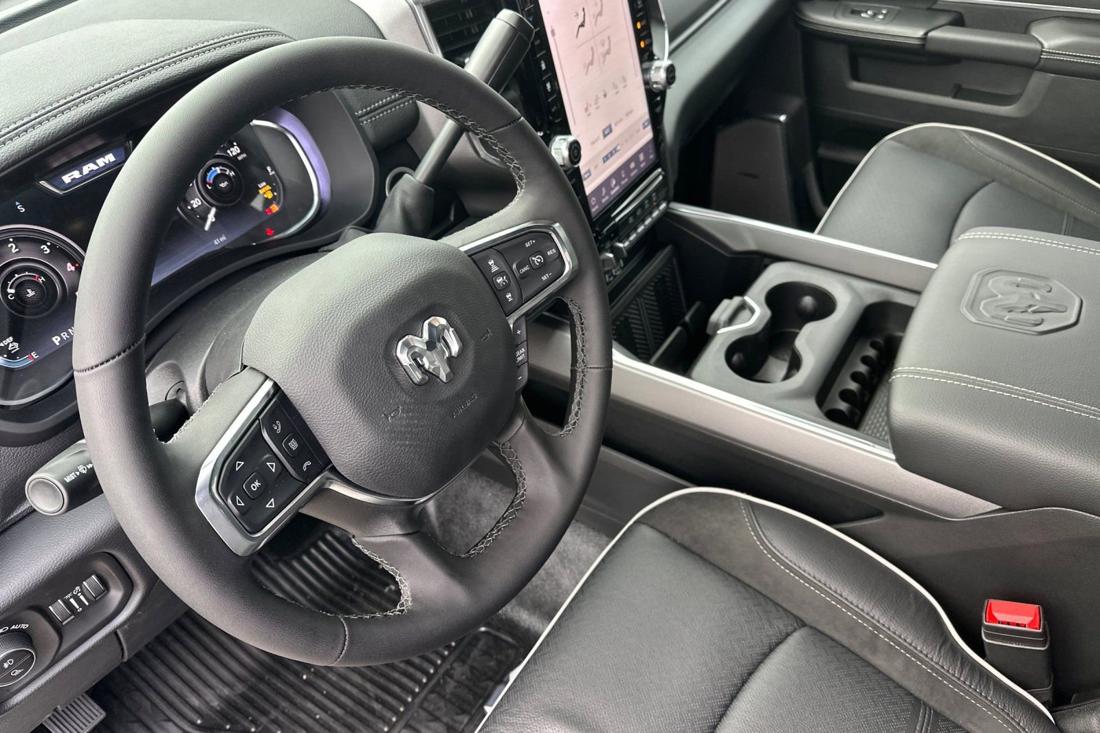 New 2026 RAM 5500 Tradesman w/ Laramie Trim Package image 11