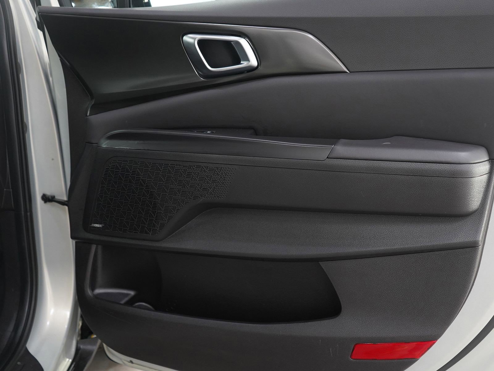 Used 2025 Kia Carnival SX Prestige image 9