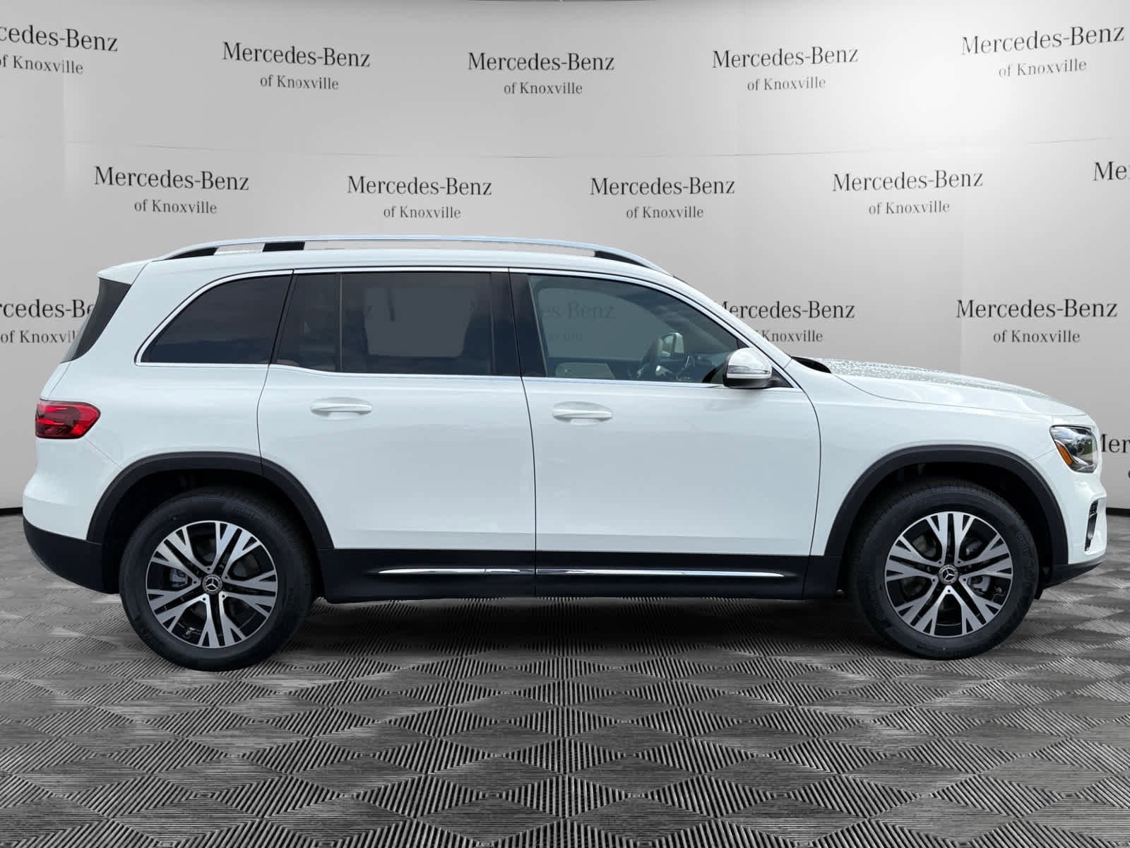 New 2026 Mercedes-Benz GLB 250 4MATIC image 6