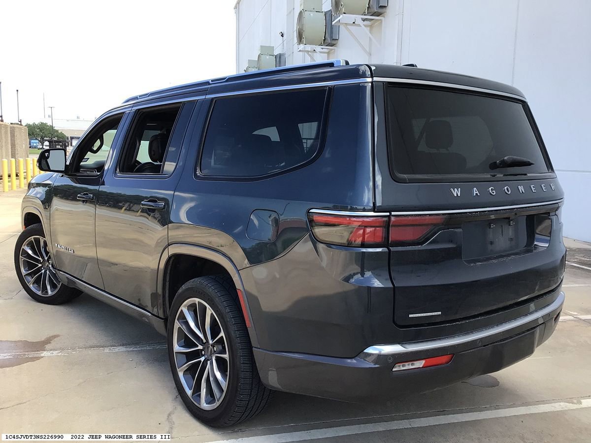 Used 2022 Jeep Wagoneer Series III w/ Premium Group I AWD/4WD image 4