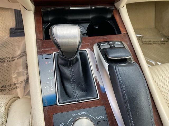 Used 2014 Lexus LS 460 AWD image 33