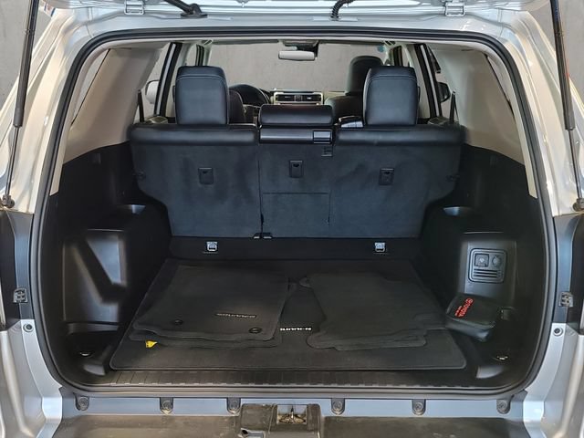 Used 2020 Toyota 4Runner Limited AWD/4WD image 15