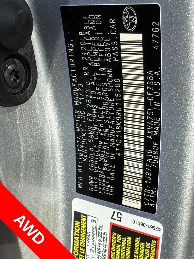 Used 2024 Toyota Camry SE AWD/4WD image 31