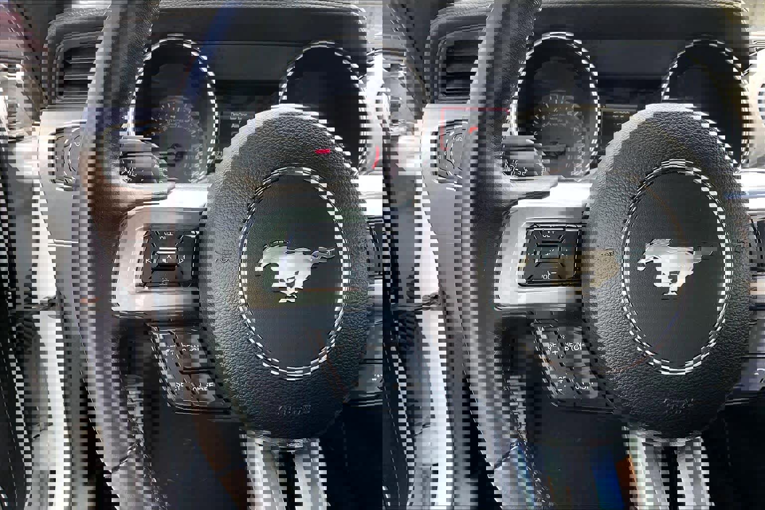 Used 2022 Ford Mustang Premium image 19