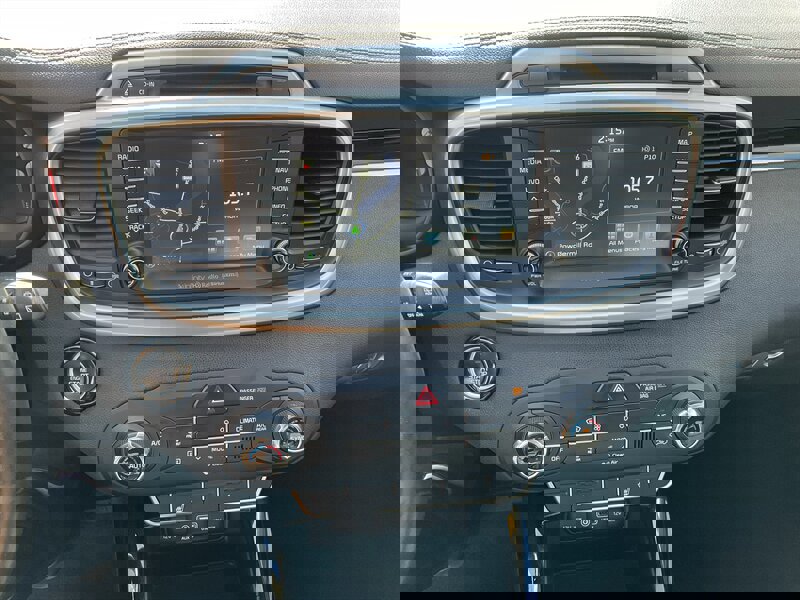 Used 2017 Kia Sorento SX image 27