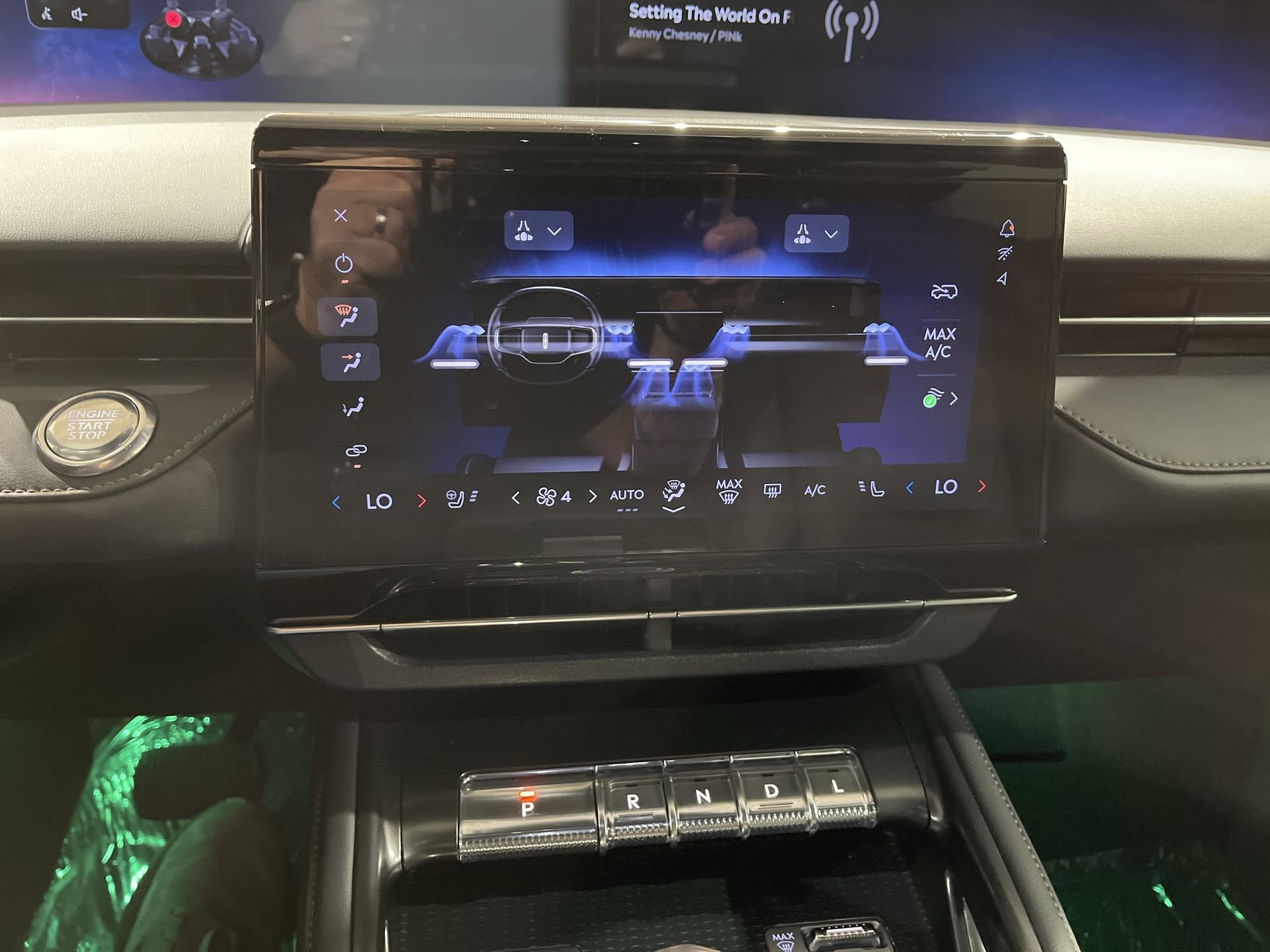 New 2024 Lincoln Nautilus Reserve w/ Equipment Group 202A image 22