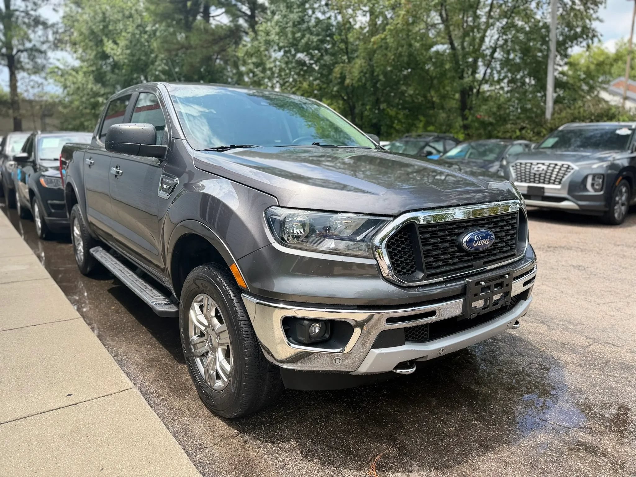Used 2019 Ford Ranger XLT w/ Equipment Group 302A Luxury AWD/4WD image 4