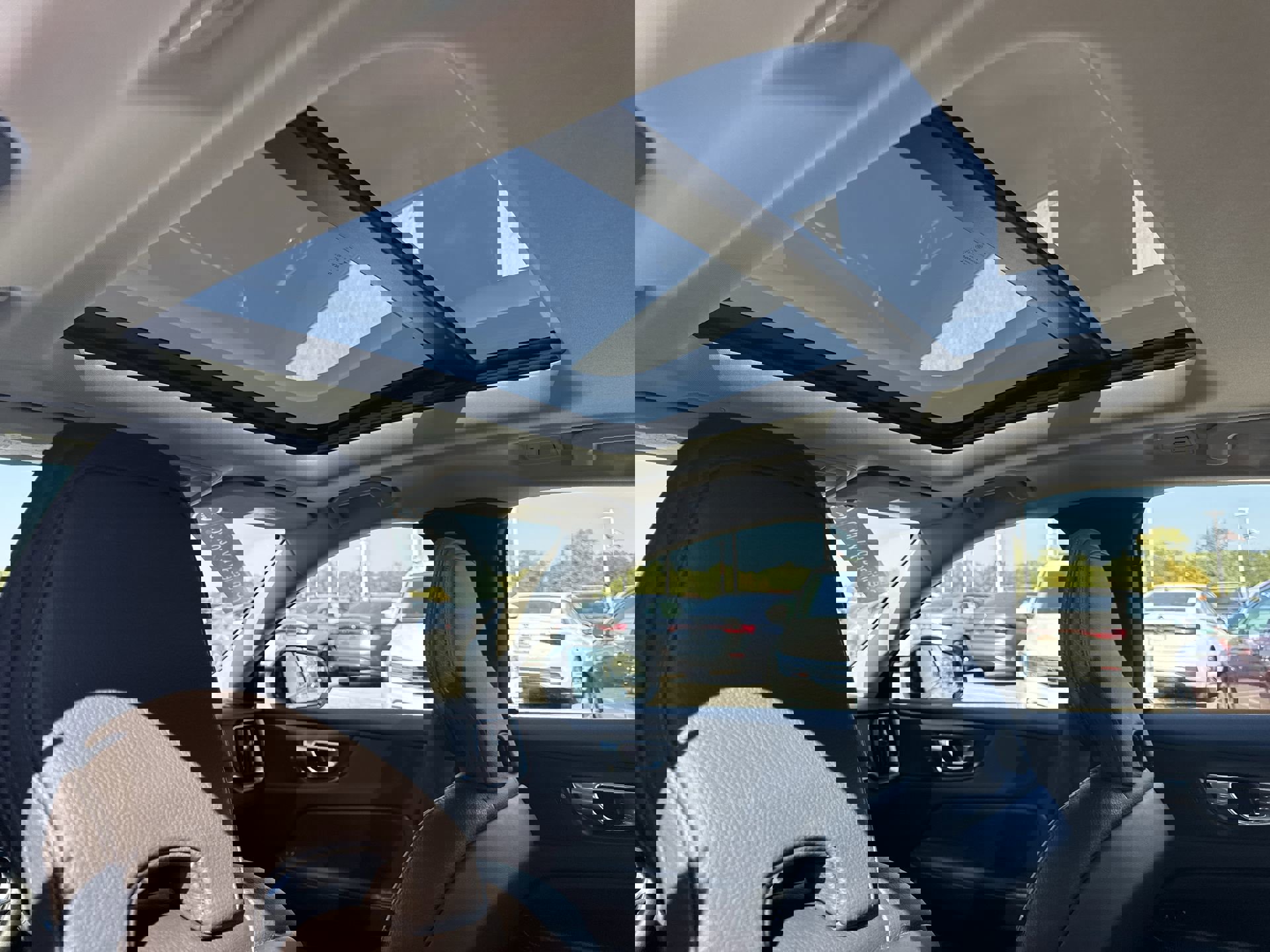 Used 2024 Volvo S60 T8 Plus w/ Climate Package image 19