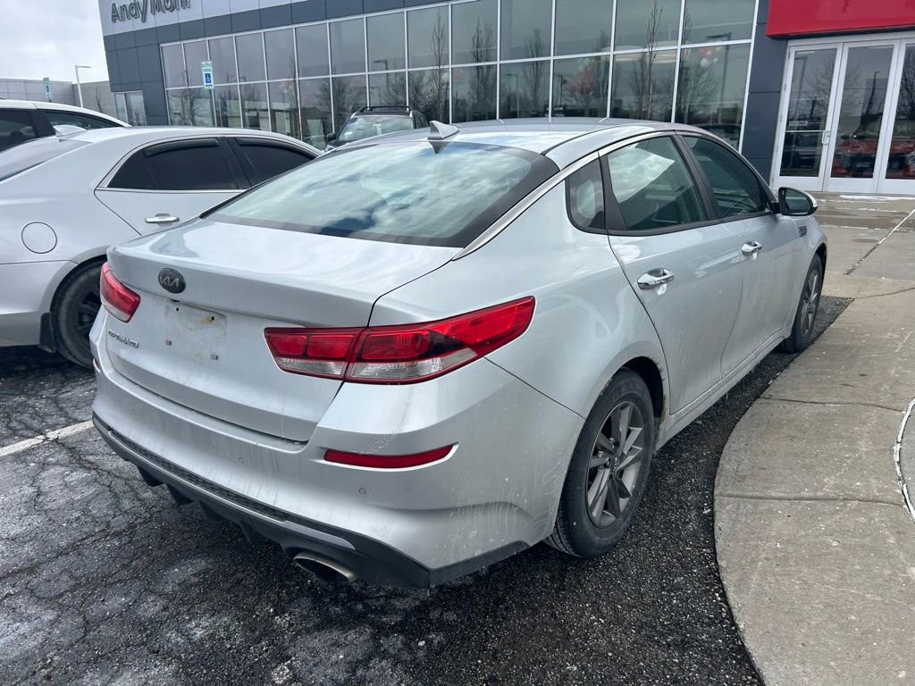 Used 2020 Kia Optima LX image 3