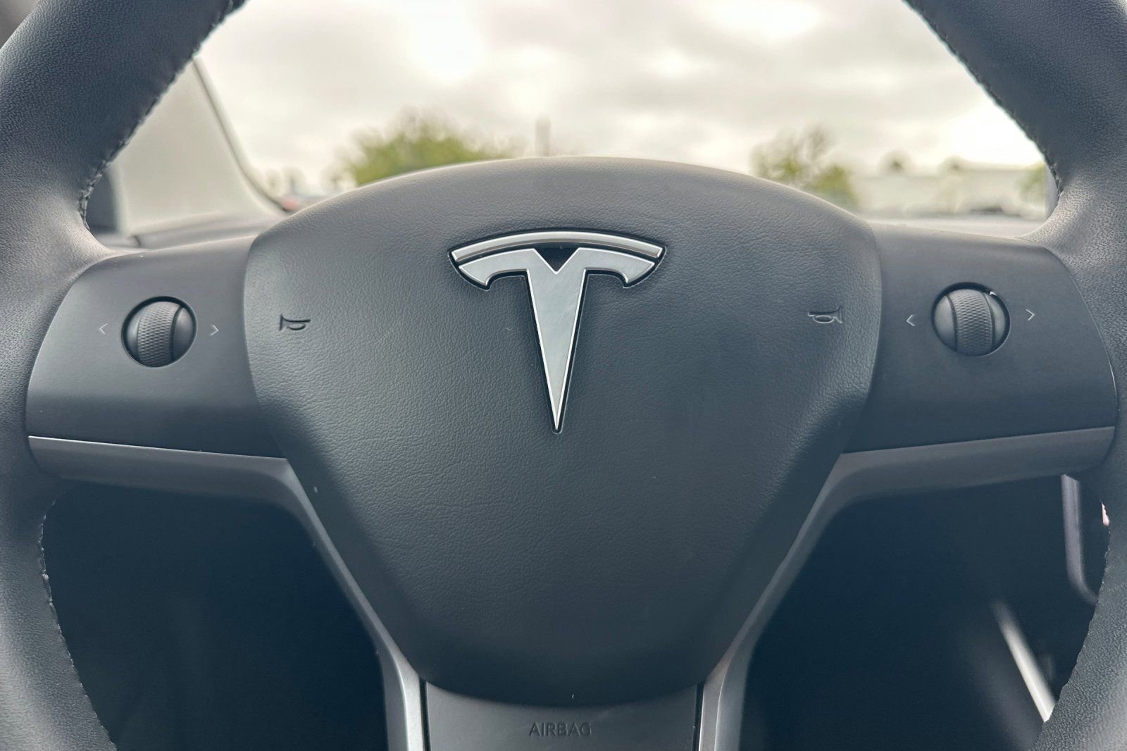 Used 2020 Tesla Model 3 Standard Range RWD image 24