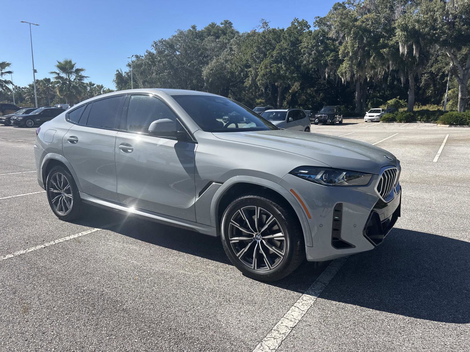 Certified 2025 BMW X6 xDrive40i image 2