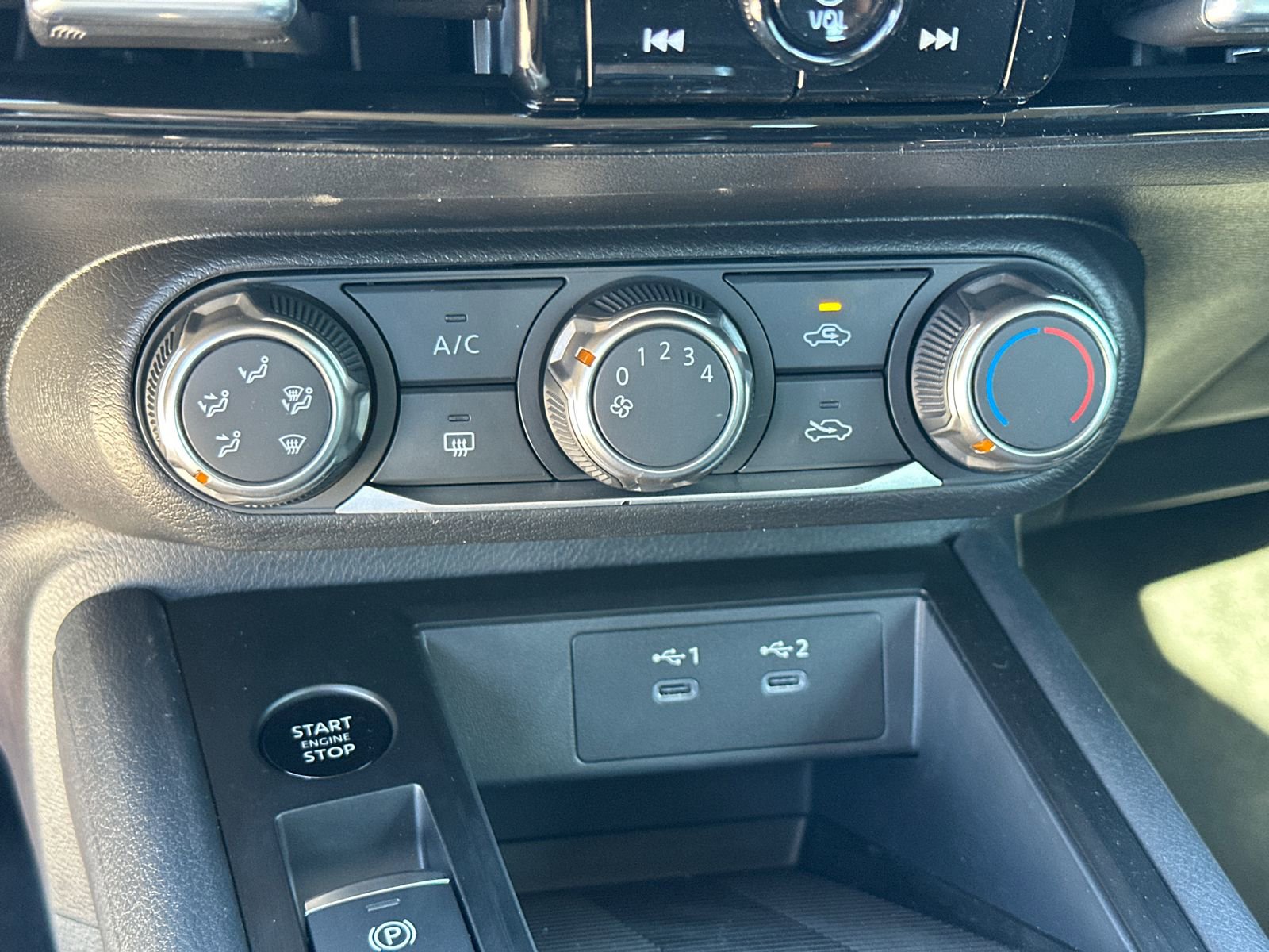 New 2026 Nissan Kicks S w/ Charging Package image 30