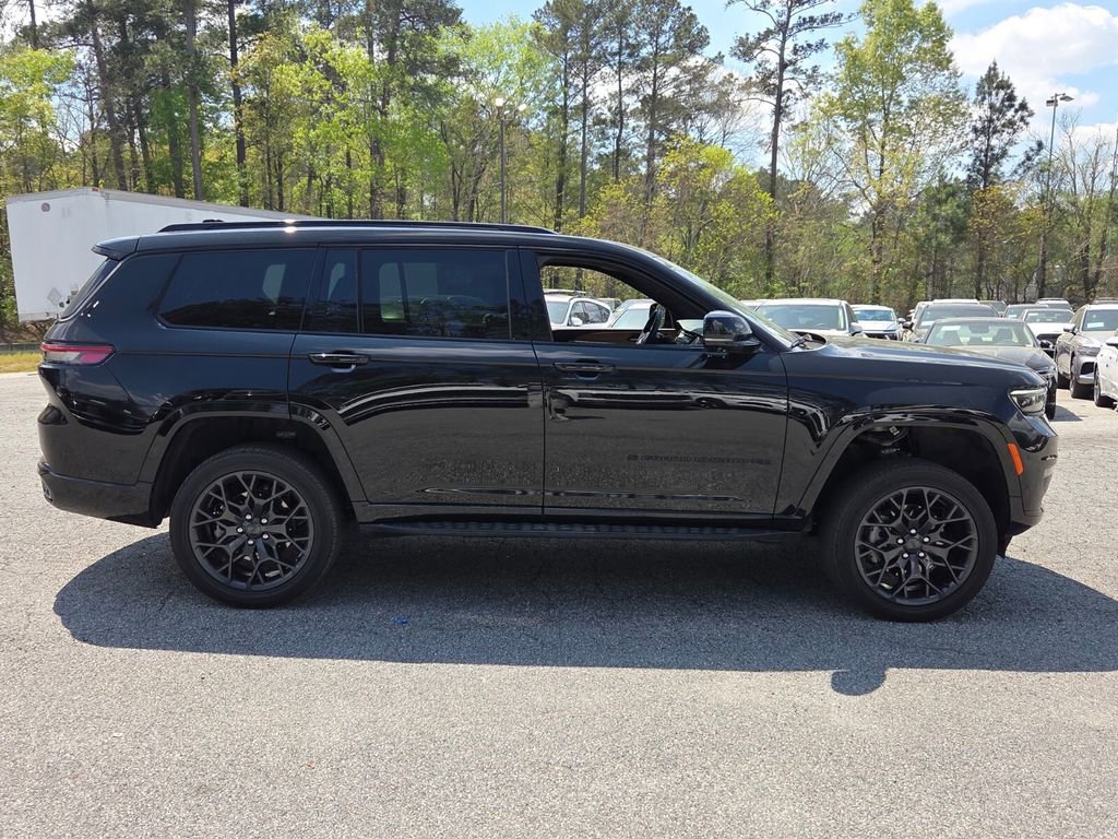 Used 2024 Jeep Grand Cherokee L Summit AWD/4WD image 14
