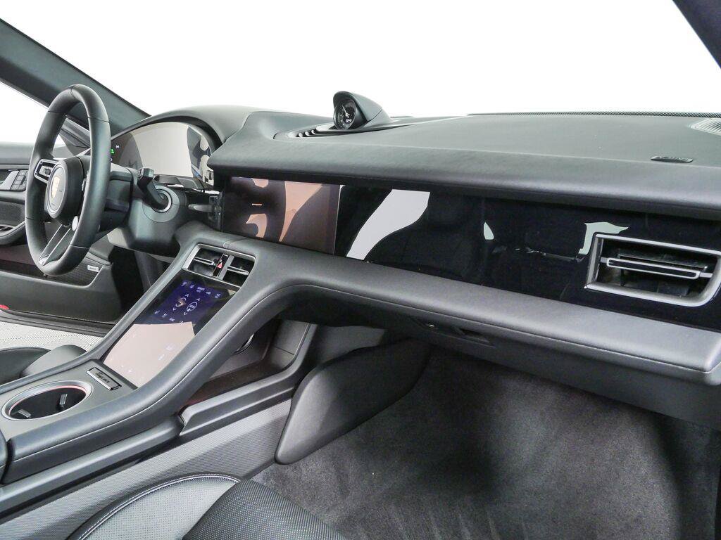 New 2026 Porsche Taycan RWD image 26