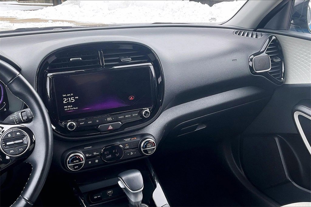 Certified 2024 Kia Soul GT-Line image 6