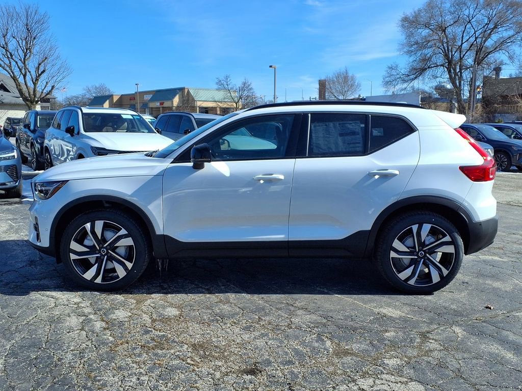 New 2026 Volvo XC40 B5 Ultra w/ Climate Package AWD/4WD image 3