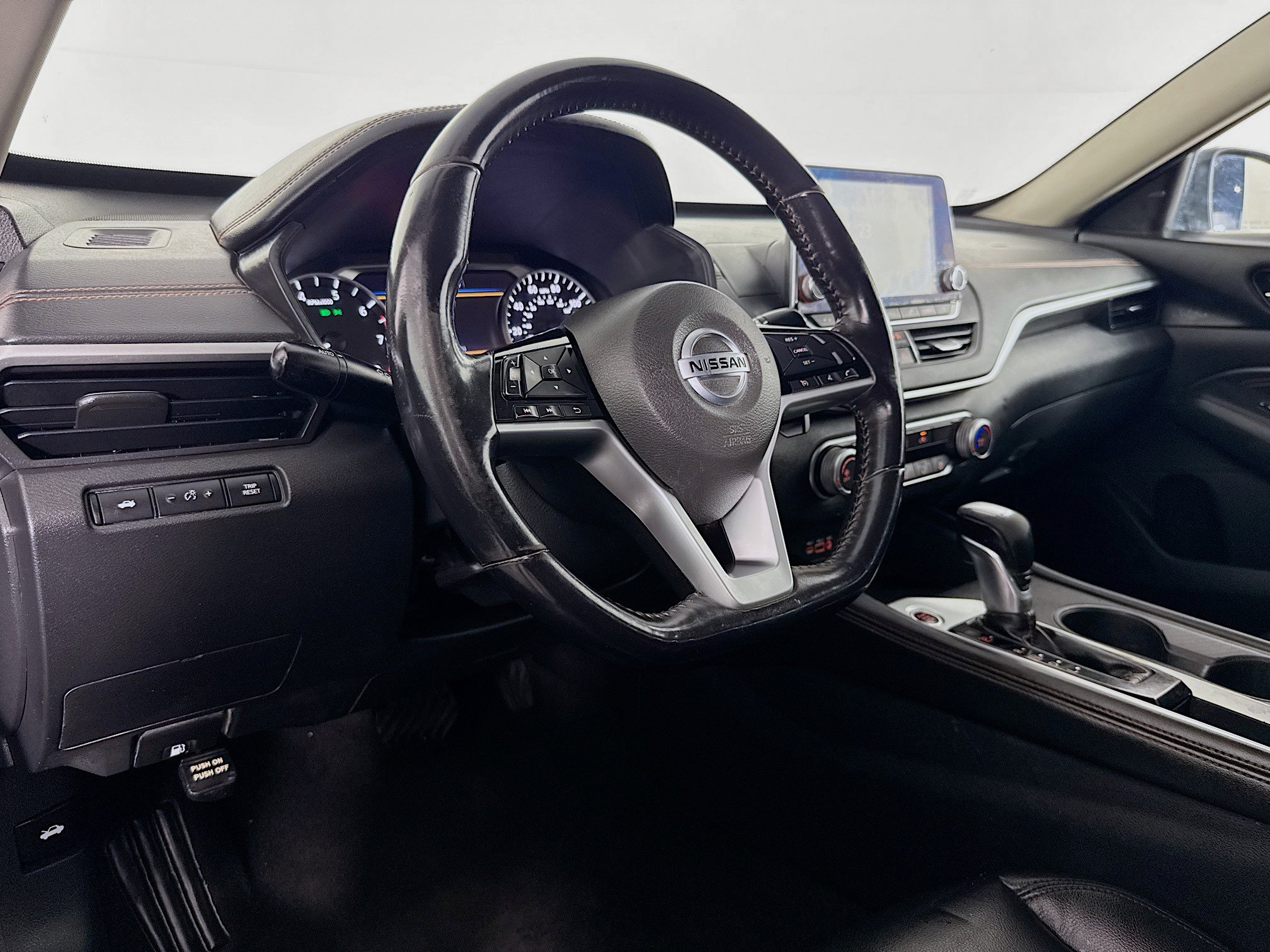 Used 2020 Nissan Altima 2.5 SR FWD image 22