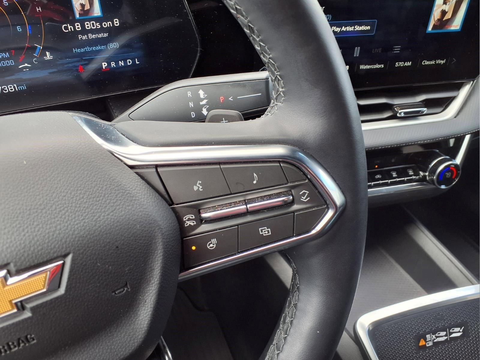 Used 2025 Chevrolet Equinox LT w/ Convenience Package II FWD image 17