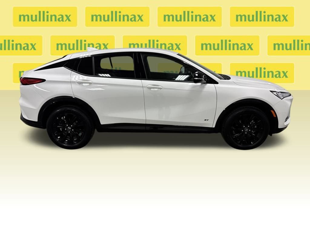 Used 2025 Buick Envista Sport Touring image 20