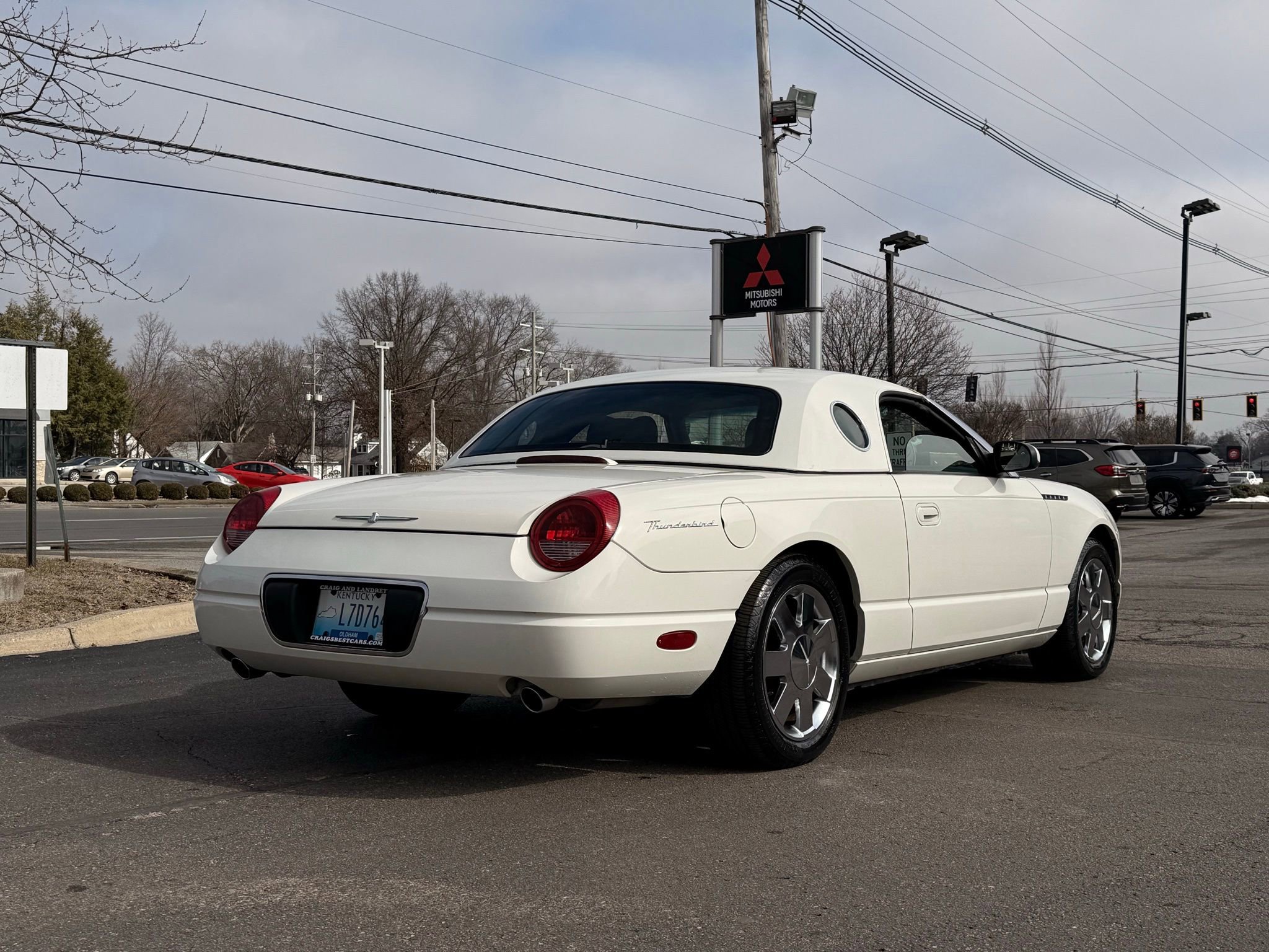 Used 2002 Ford Thunderbird image 3