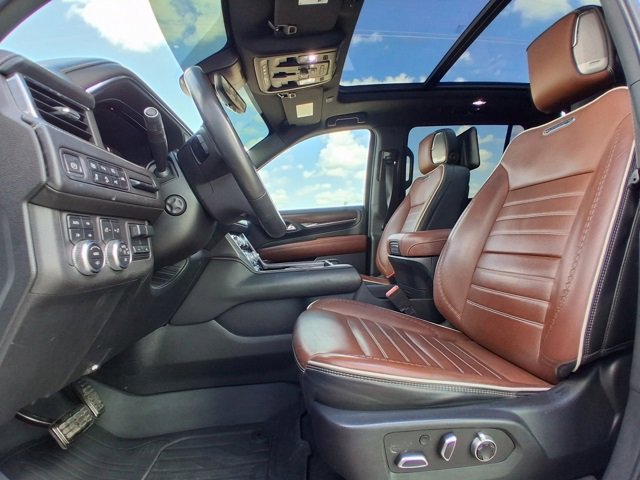 Used 2023 GMC Yukon XL Denali Ultimate image 11