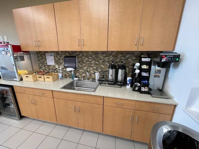 Used 2018 Subaru Outback 2.5i Premium image 36