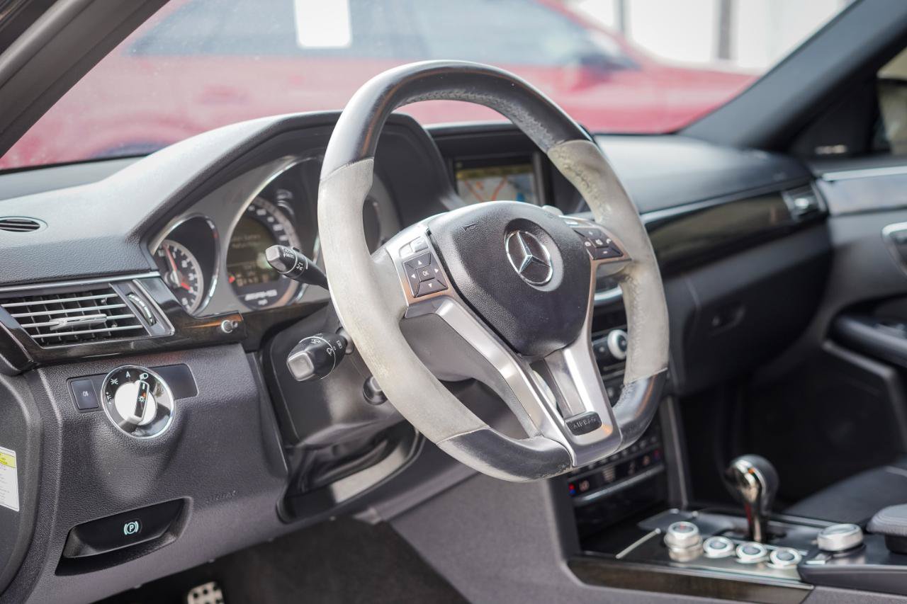 Used 2010 Mercedes-Benz E 63 AMG Sedan image 11