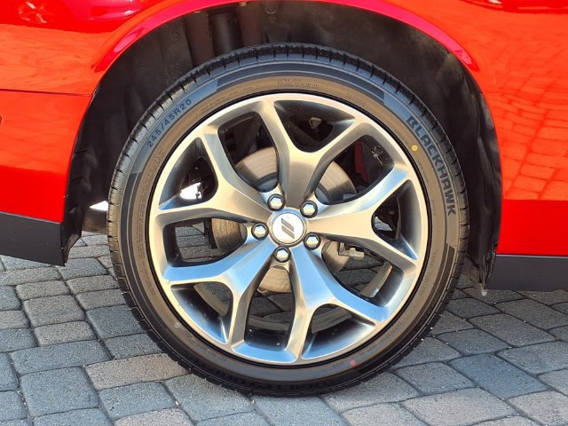 Used 2017 Dodge Challenger SXT Plus RWD image 27