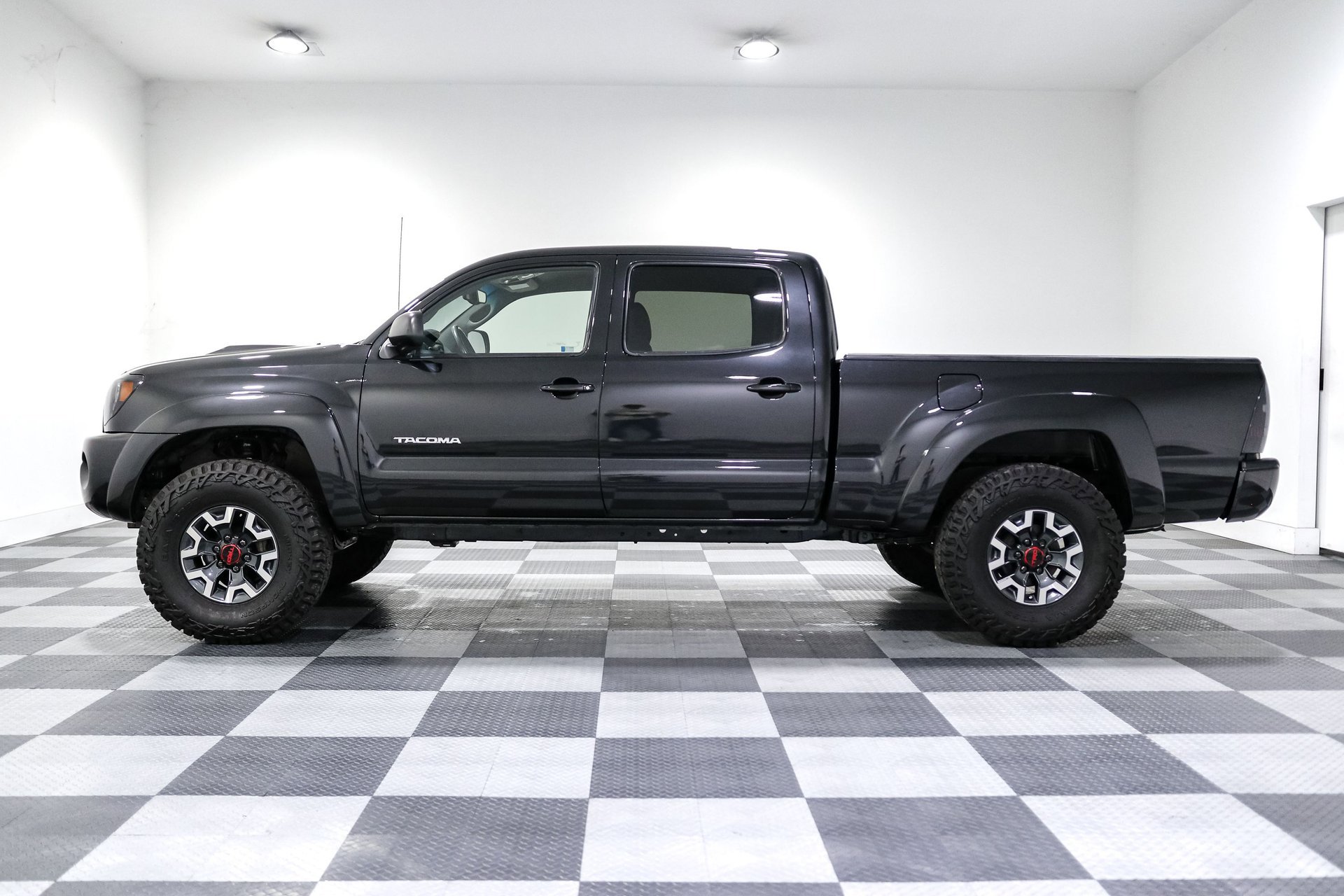 Used 2006 Toyota Tacoma PreRunner RWD image 4