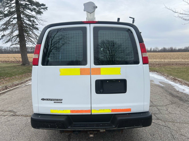 Used 2013 Chevrolet Express 2500 2500 Cargo image 4