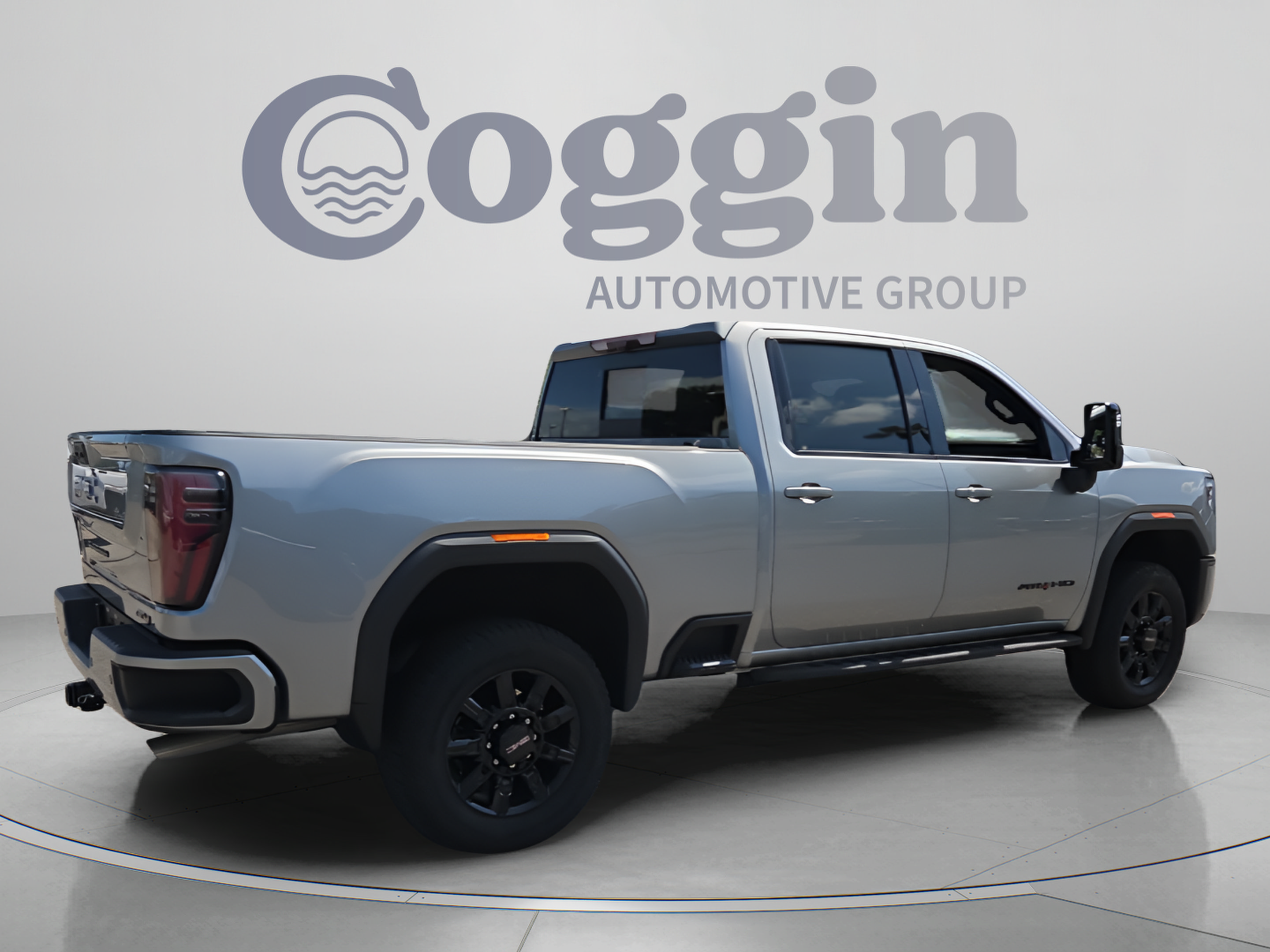 Used 2026 GMC Sierra 2500 AT4 w/ AT4 Premium Plus Package AWD/4WD image 5