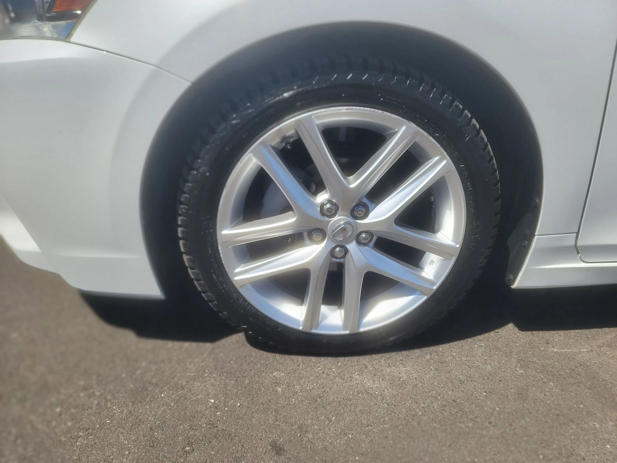 Used 2014 Lexus CT 200h FWD image 39