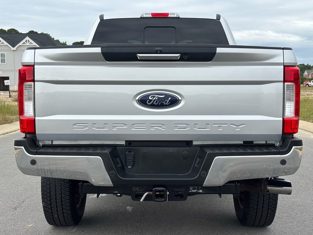 Used 2017 Ford F250 Lariat w/ Chrome Package AWD/4WD image 4