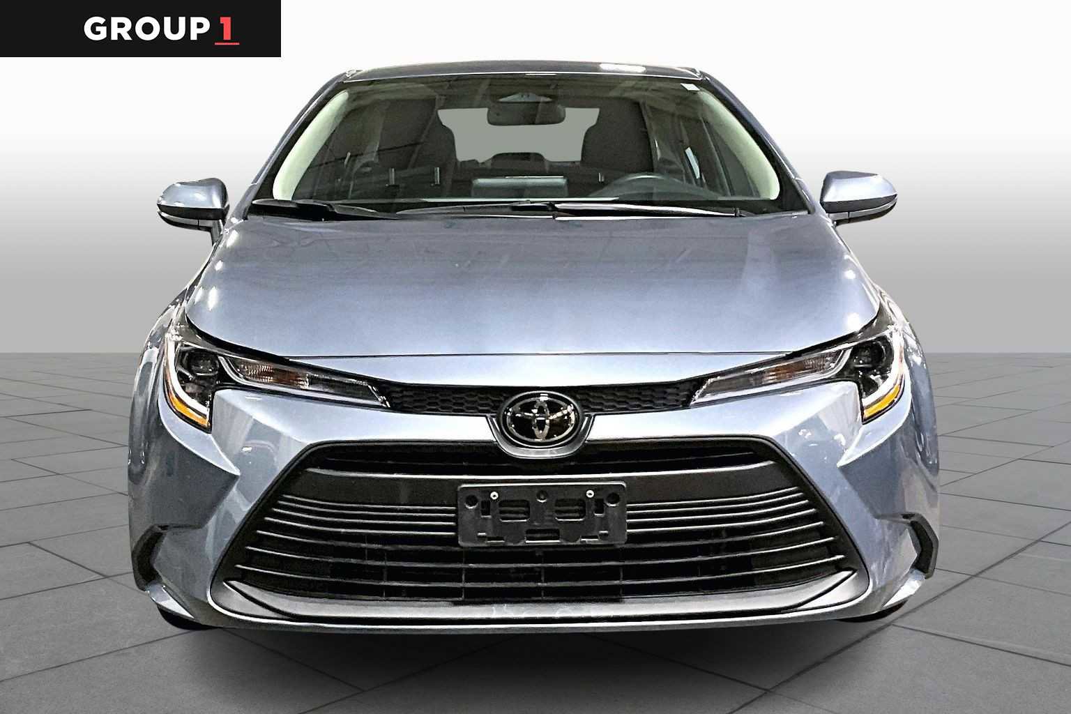 Certified 2025 Toyota Corolla LE image 3