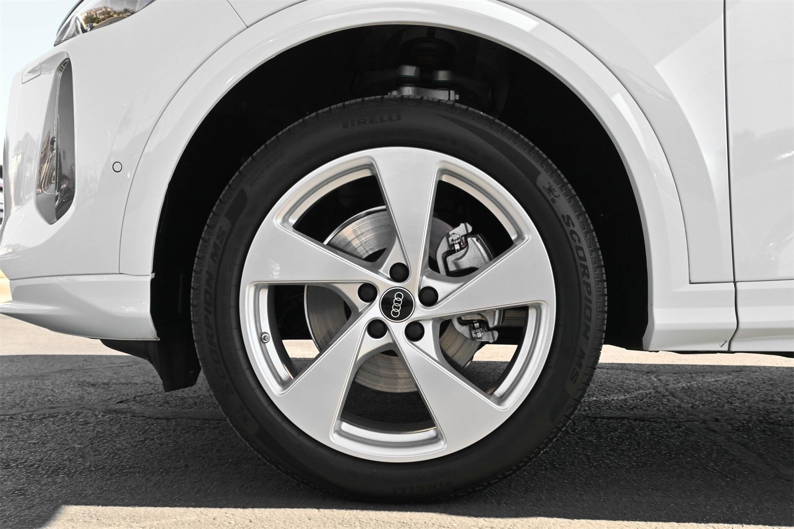Certified 2025 Audi Q5 Premium Plus w/ Premium Plus image 16