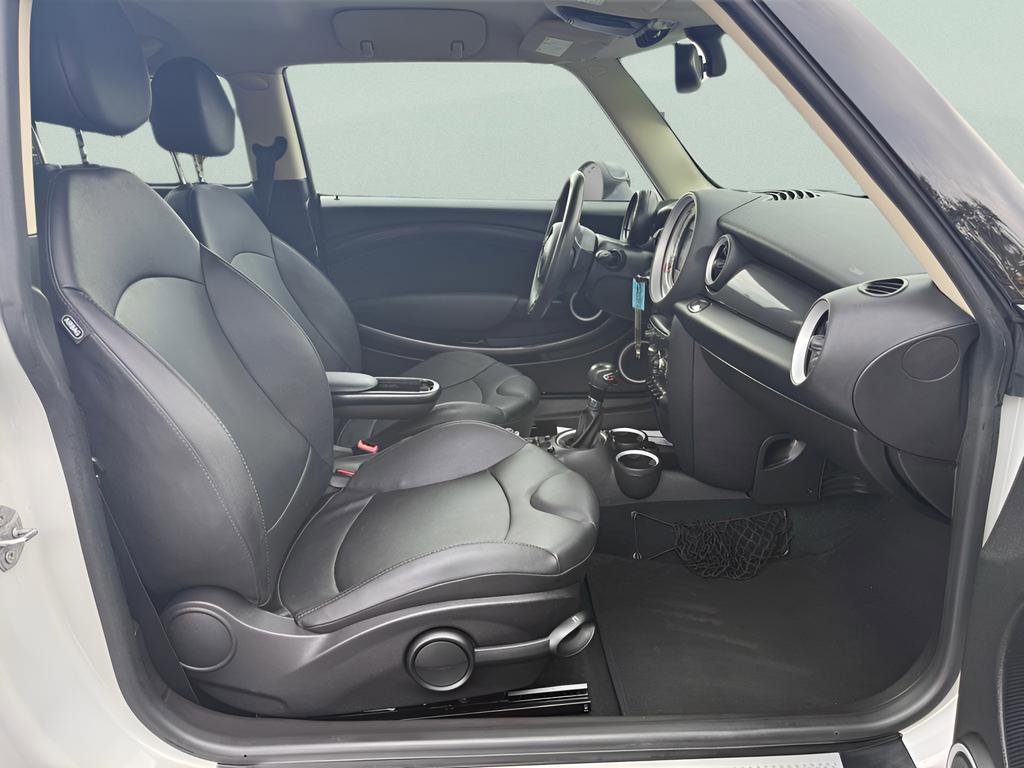 Used 2013 MINI Cooper S image 28