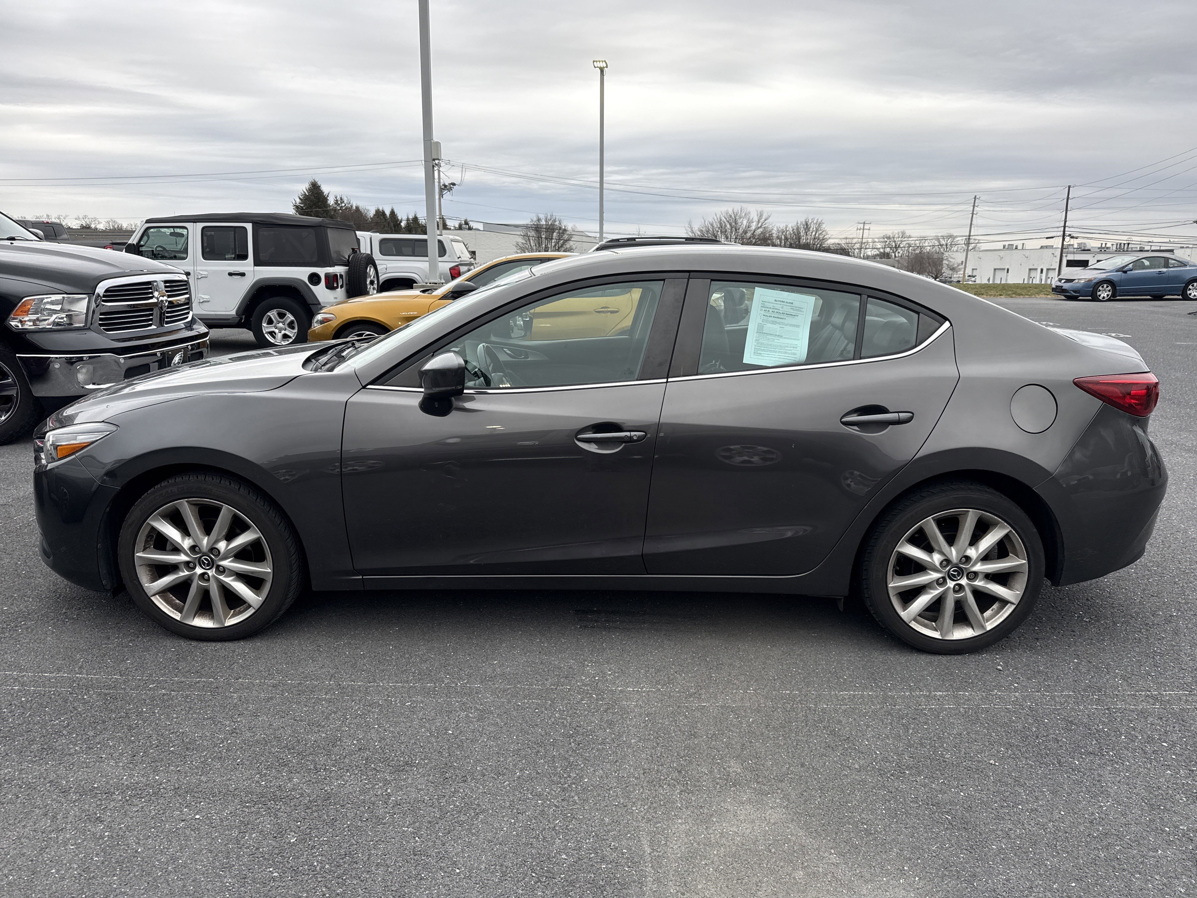 Used 2017 MAZDA MAZDA3 Touring image 6