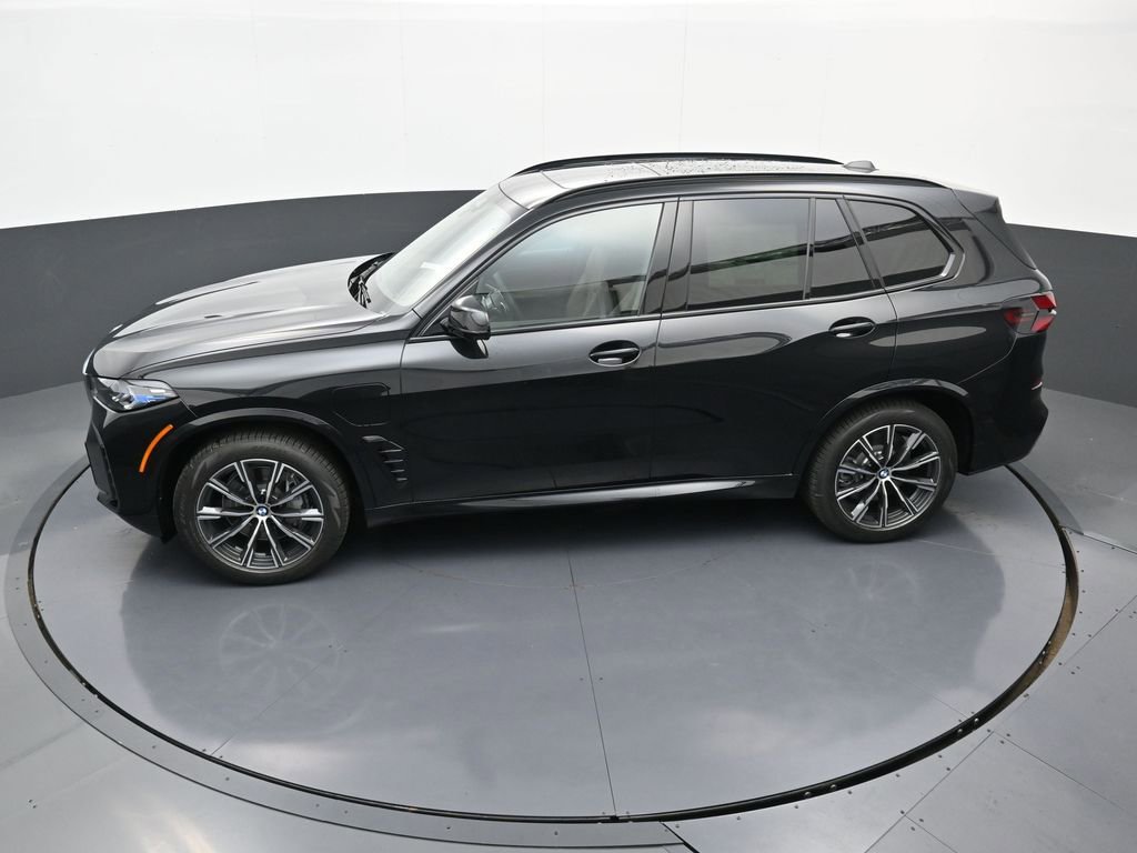 New 2026 BMW X5 xDrive50e w/ M Sport Package image 36