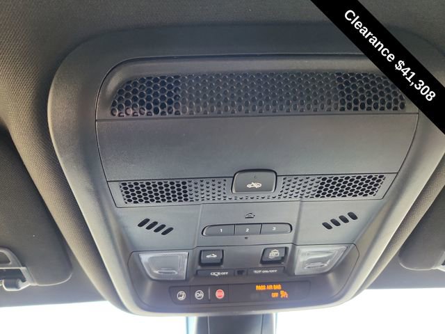 Used 2025 Cadillac XT6 Premium Luxury image 49