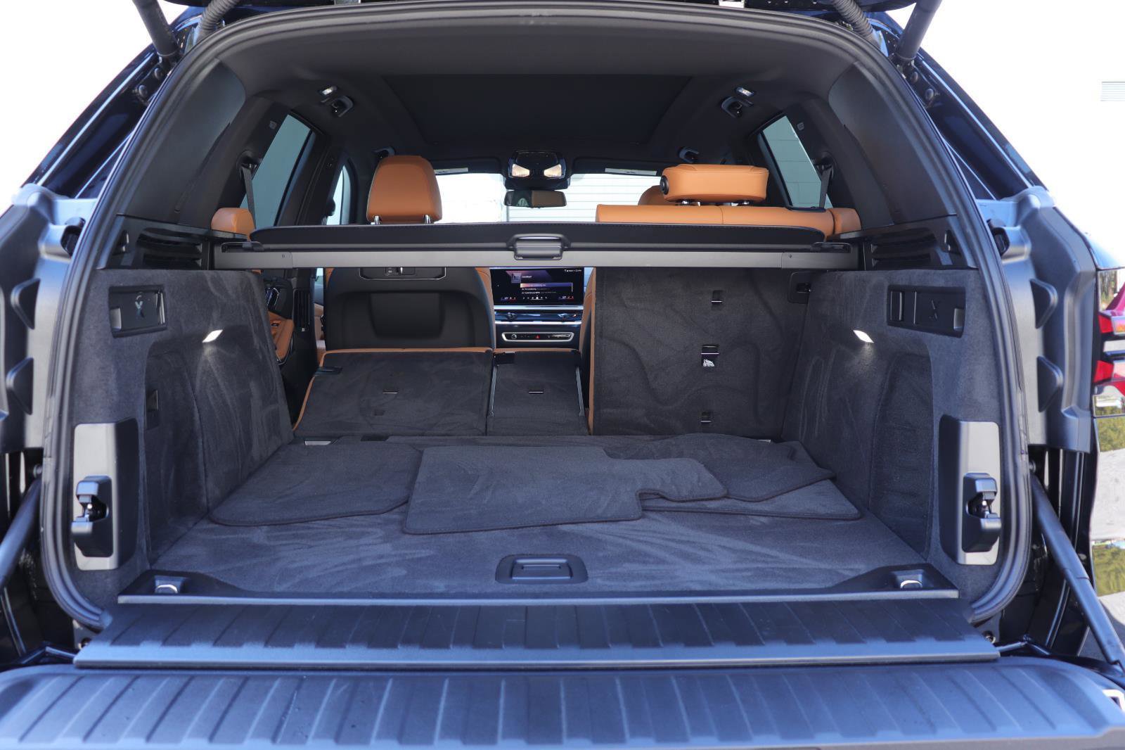 Used 2026 BMW X5 sDrive40i image 14