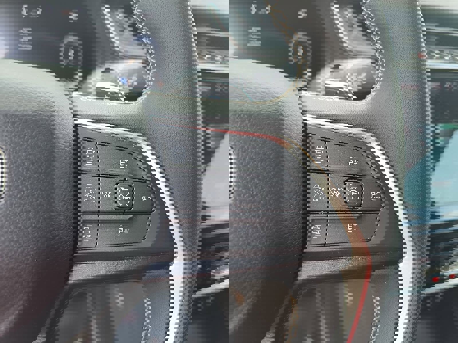 Used 2024 Jeep Grand Cherokee Altitude image 19