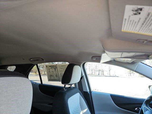 Used 2023 Chevrolet Equinox LT w/ Driver Convenience Package AWD/4WD image 13