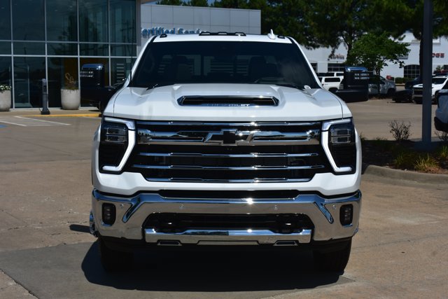 New 2026 Chevrolet Silverado 3500 LTZ w/ LTZ Plus Package AWD/4WD image 2