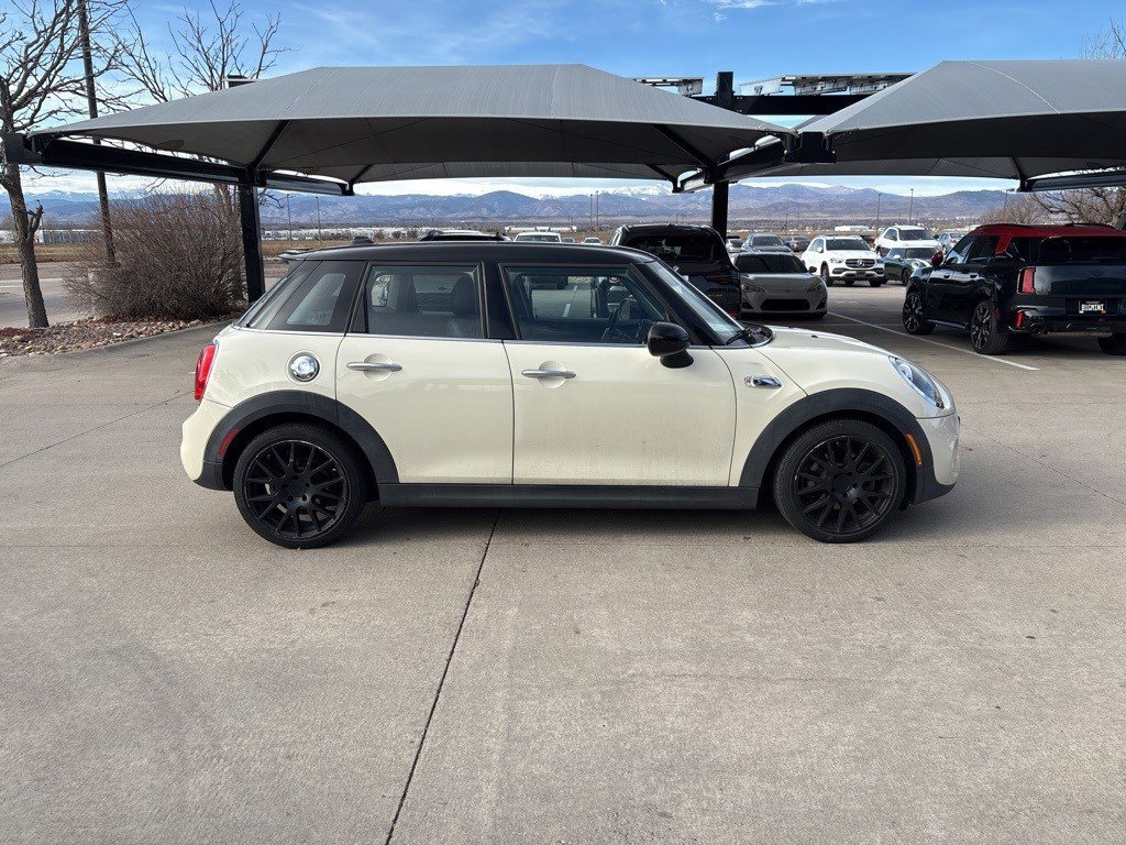 Used 2017 MINI Cooper S image 6