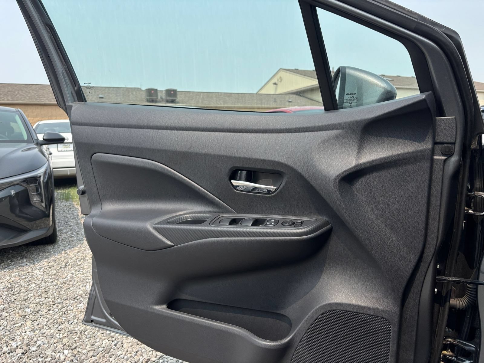Used 2025 Nissan Versa SV FWD image 18