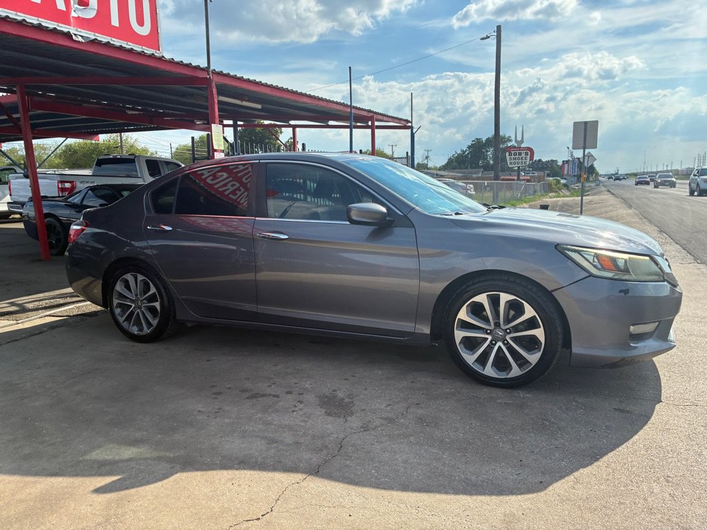 Used 2013 Honda Accord Sport image 10
